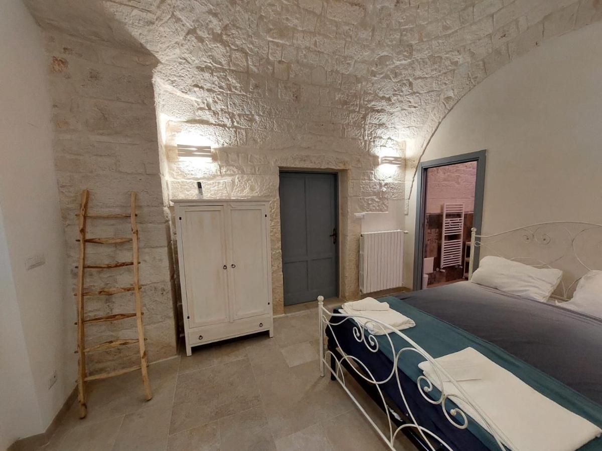 Trulli Carlo Anna